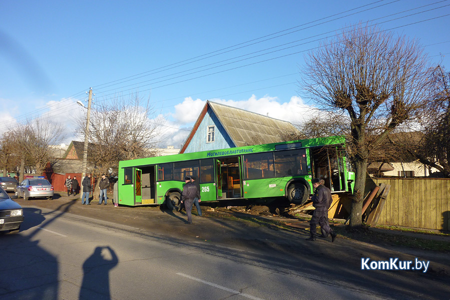 В Бобруйске в ДТП попал рейсовый автобус с пассажирами