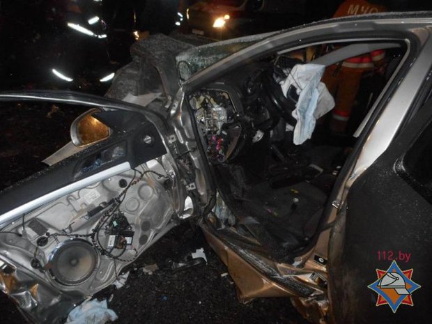 В Бобруйском районе произошла лобовая авария с участием двух автомобилей. Двое погибших