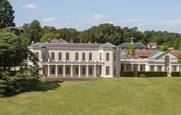 Дом из детства королевы Елизаветы II продадут за 56 миллионов долларов