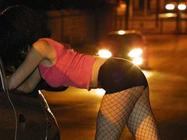 Могилевчанина поймали при вывозе девушек в Россию для занятия проституцией