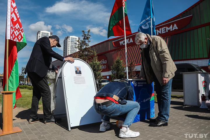 В Минске появился первый пикет за Лукашенко