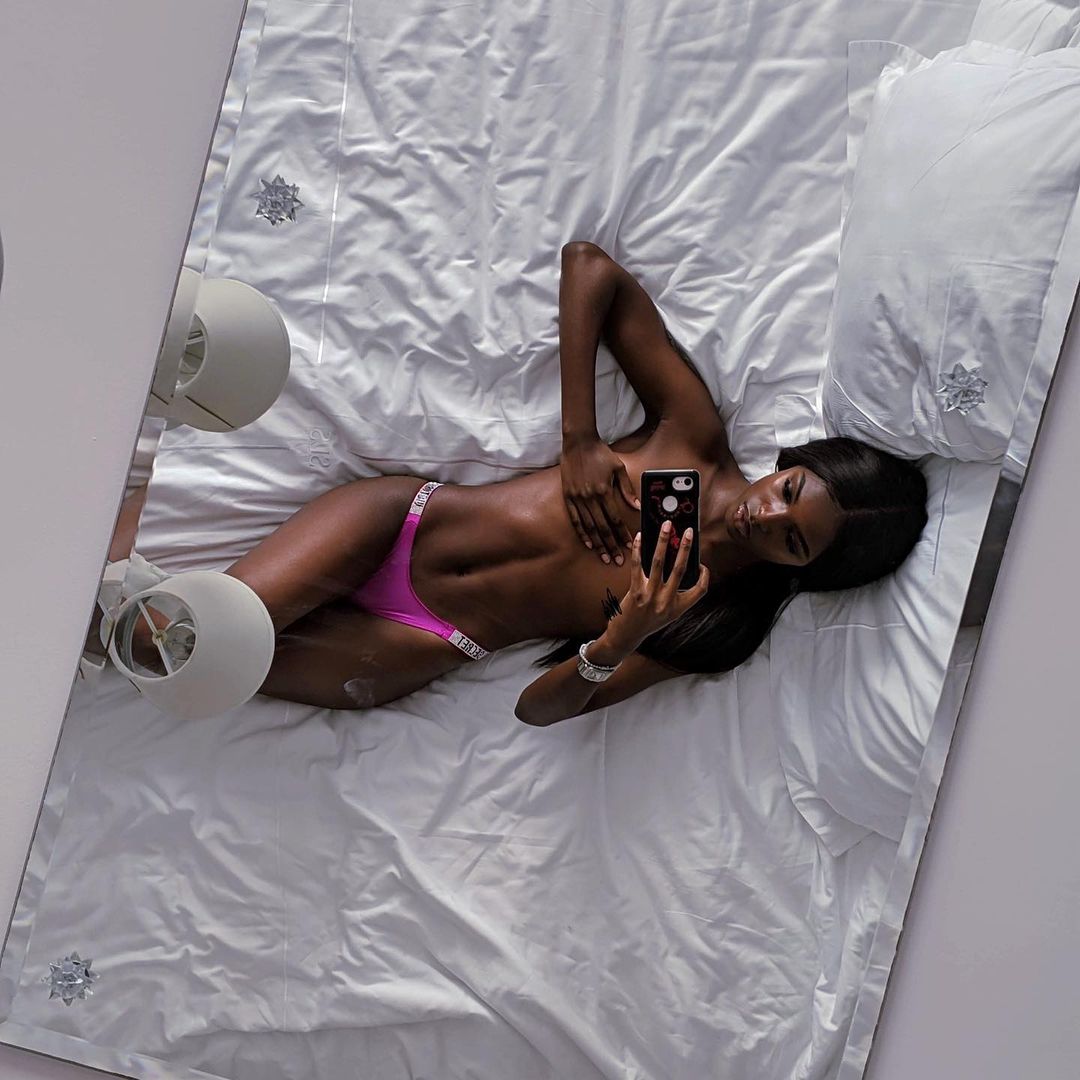 Горячие фото Леоми Андерсон - Ангел Victoria's Secret 